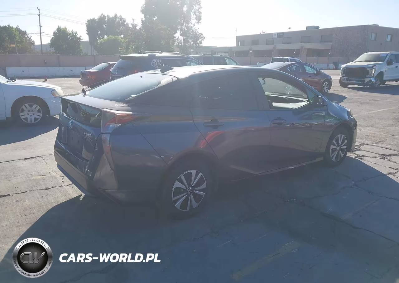 2016 Toyota Prius Two VIN:JTDKBRFU7G3508184 - 4