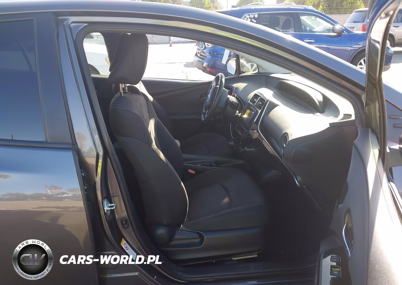 2016 Toyota Prius Two VIN:JTDKBRFU7G3508184 - 5