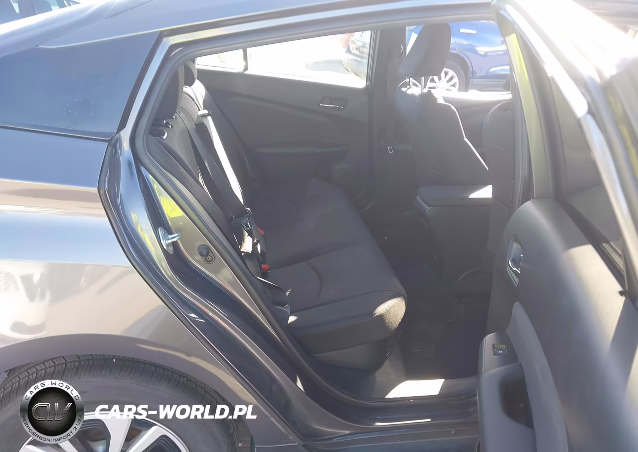 2016 Toyota Prius Two VIN:JTDKBRFU7G3508184 - 8