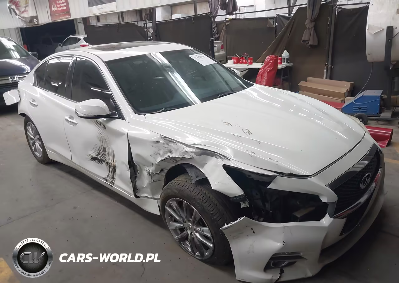 2015 Infiniti Q50 Premium – zdjęcie 1 z 16