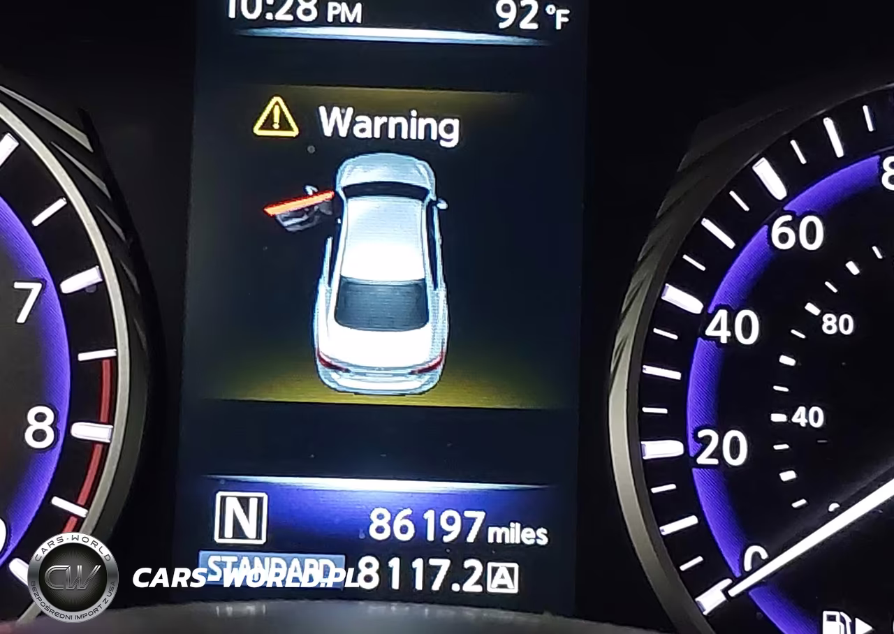 2015 Infiniti Q50 Premium VIN:JN1BV7AP7FM336697 - 15