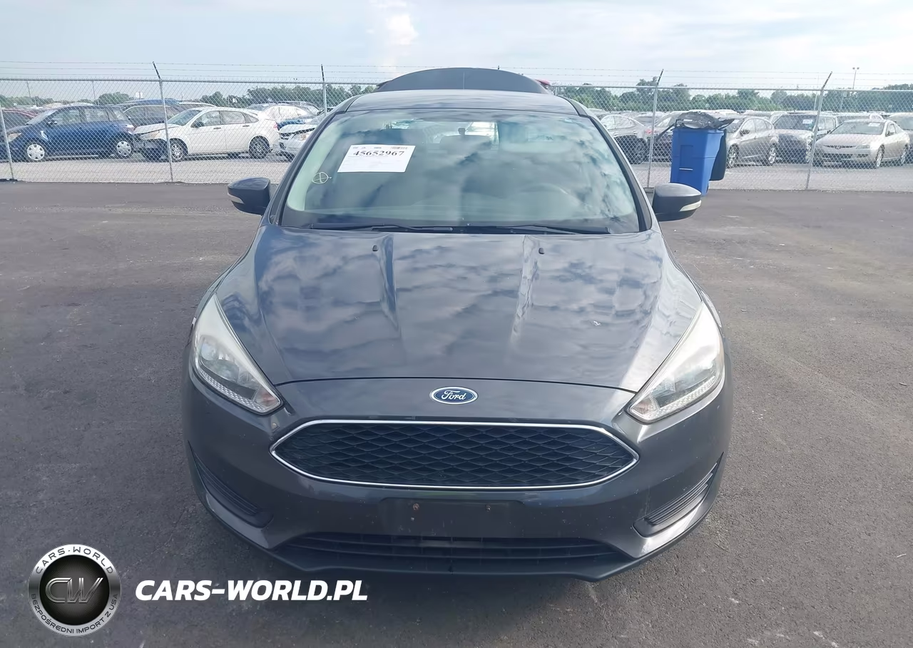 2017 Ford Focus Se VIN:1FADP3F24HL221785 - 12