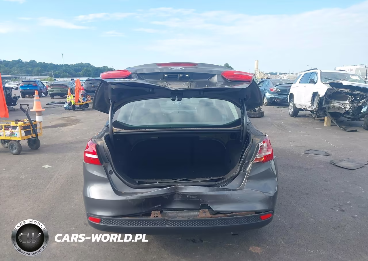 2017 Ford Focus Se VIN:1FADP3F24HL221785 - 16