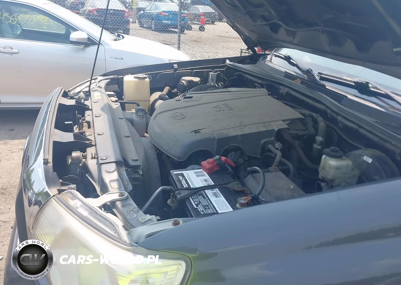2015 Toyota Tacoma Base V6 VIN:5TFUU4EN2FX120495 - 10