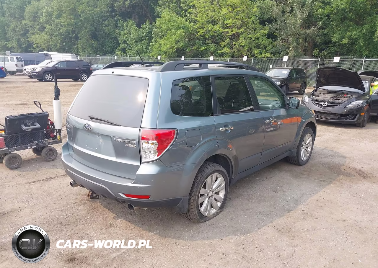 2011 Subaru Forester 2.5X Limited VIN:JF2SHAECXBH745838 - 4
