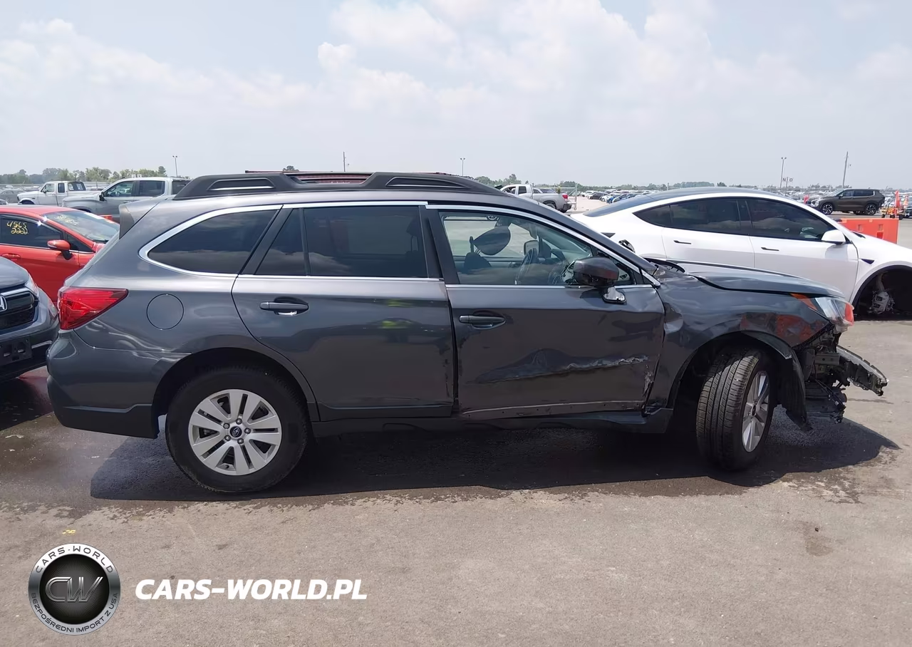 2018 Subaru Outback 2.5I Premium VIN:4S4BSACC4J3320948 - 14