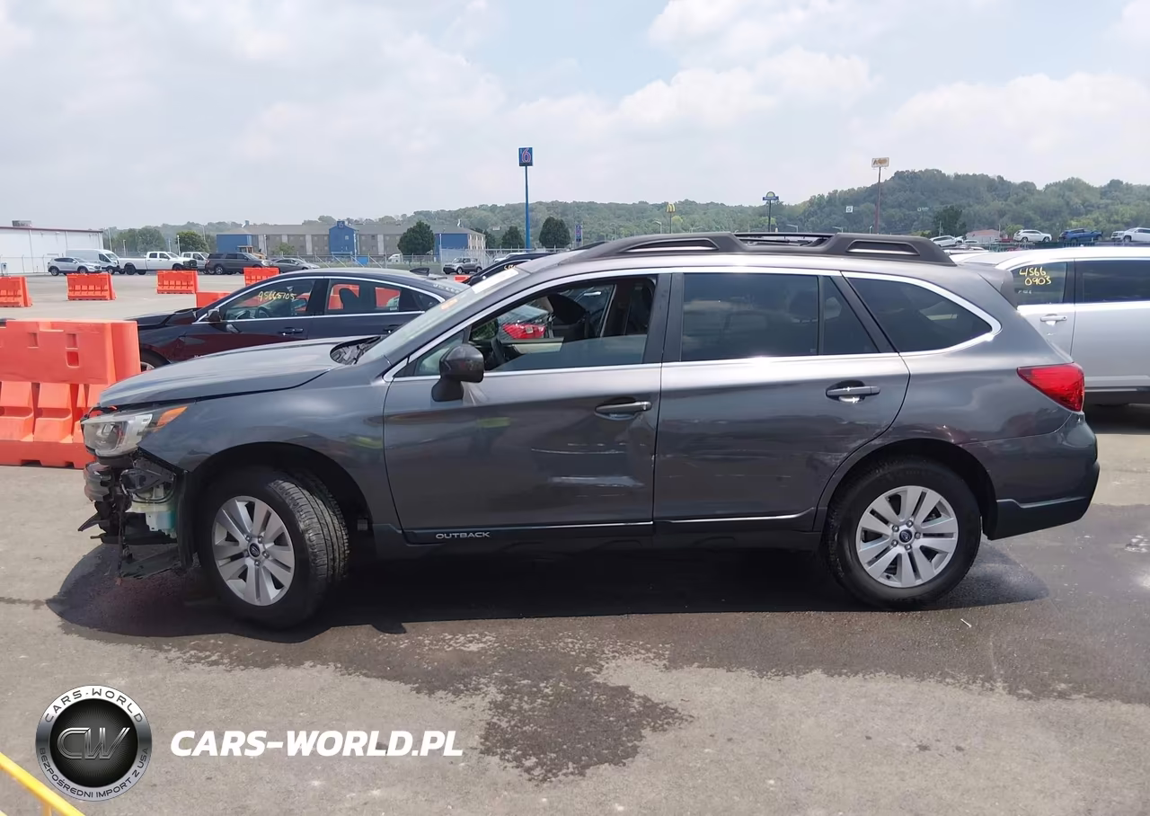 2018 Subaru Outback 2.5I Premium VIN:4S4BSACC4J3320948 - 15