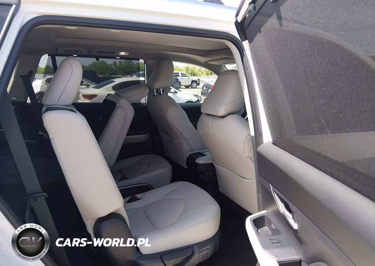 2024 Toyota Grand Highlander Platinum VIN:5TDAAAB59RS053953 - 8