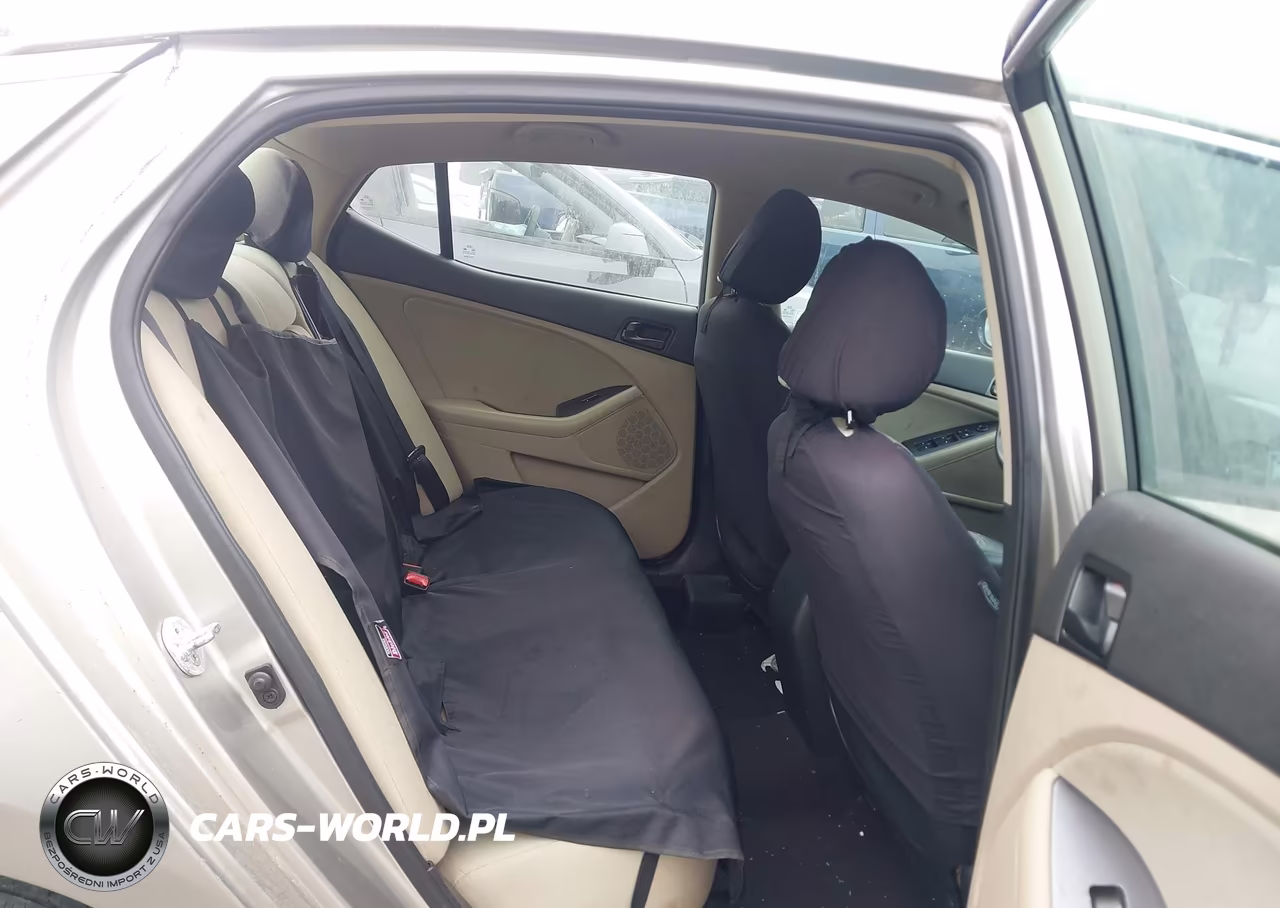 2015 Kia Optima Lx VIN:5XXGM4A75FG449462 - 8