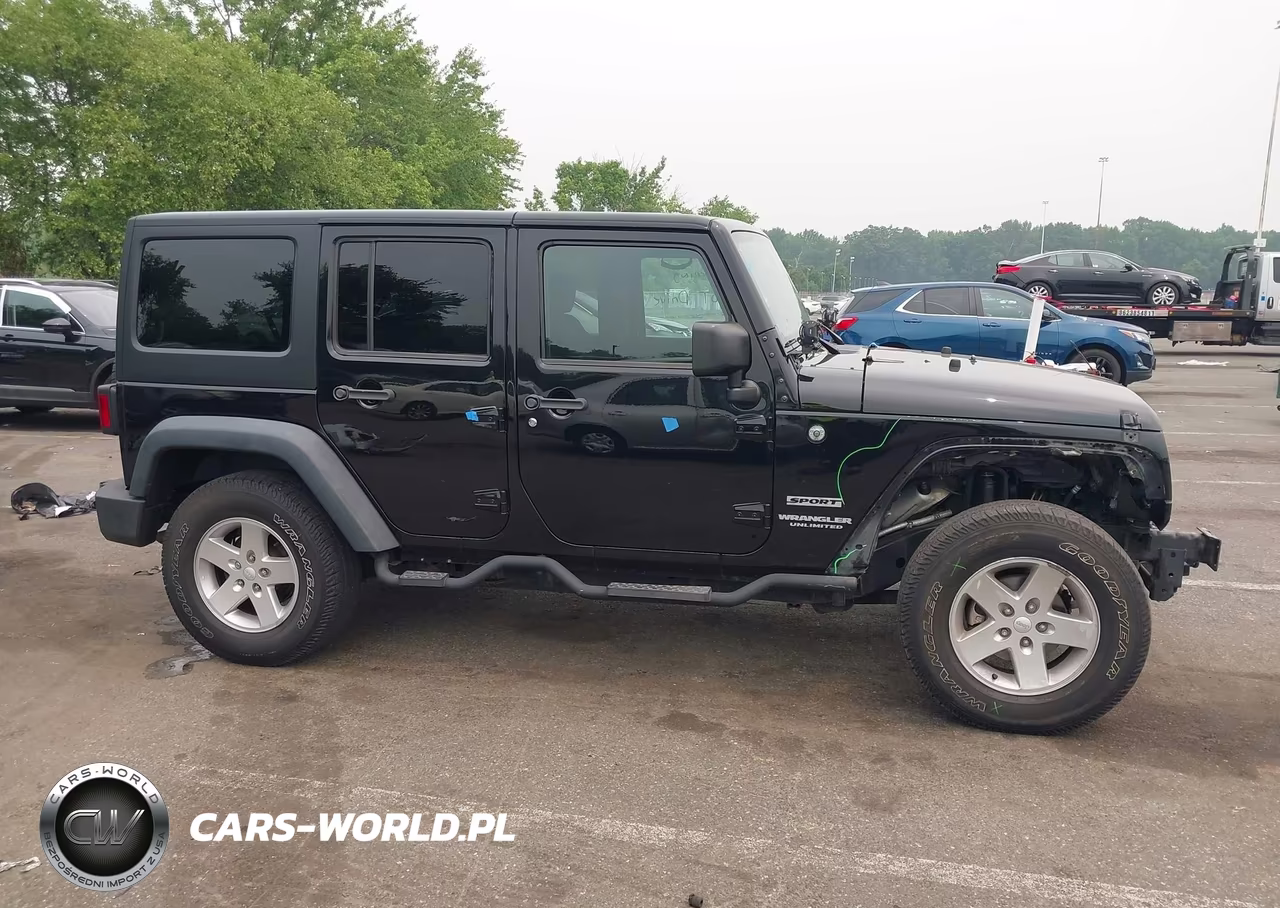 2016 Jeep Wrangler Unlimited Sport VIN:1C4BJWDGXGL144339 - 14