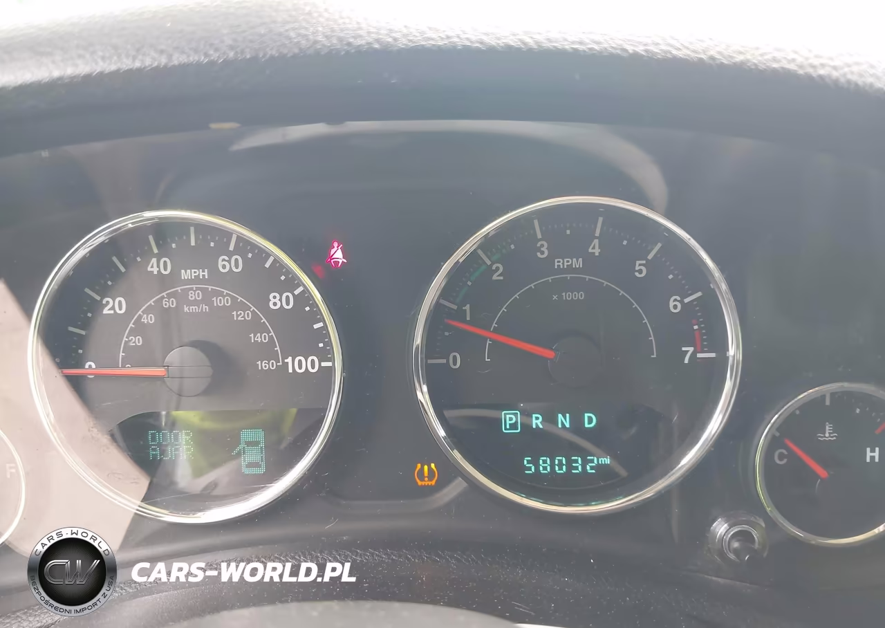 2016 Jeep Wrangler Unlimited Sport VIN:1C4BJWDGXGL144339 - 7