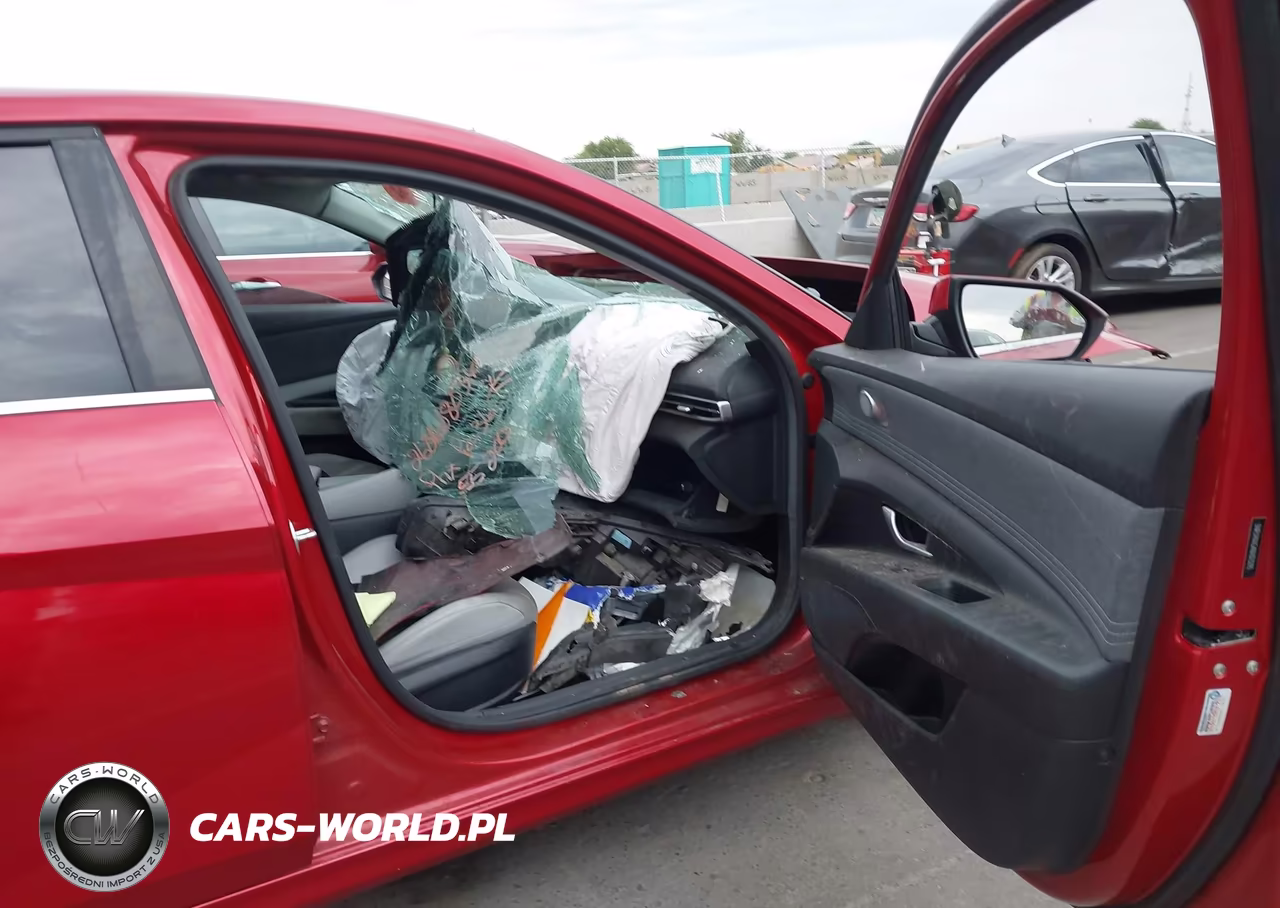 2022 Hyundai Elantra Limited VIN:5NPLP4AG4NH073295 - 5