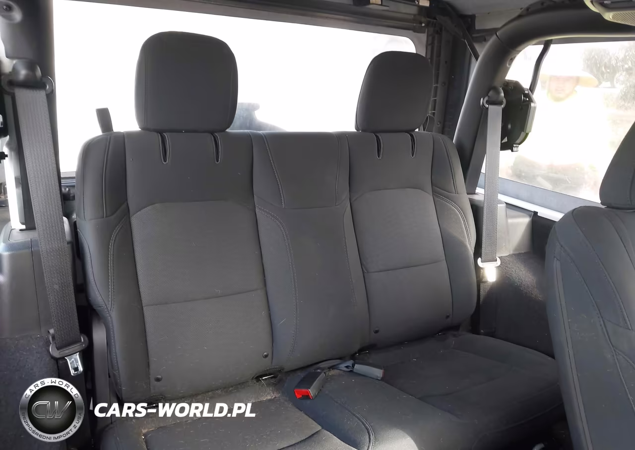 2019 Jeep Wrangler Sport 4X4 VIN:1C4GJXAN0KW520052 - 8
