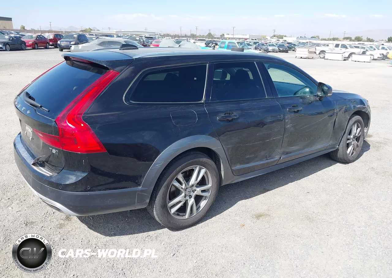 2018 Volvo V90 Cross Country T5 VIN:YV4102NK7J1022466 - 4