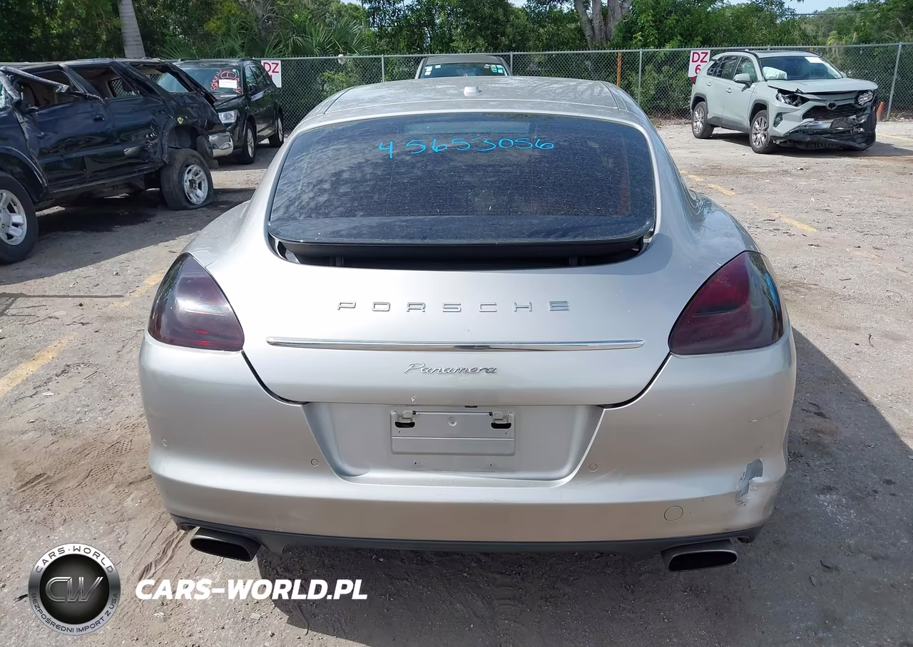 2013 Porsche Panamera 4 VIN:WP0AA2A70DL011321 - 17