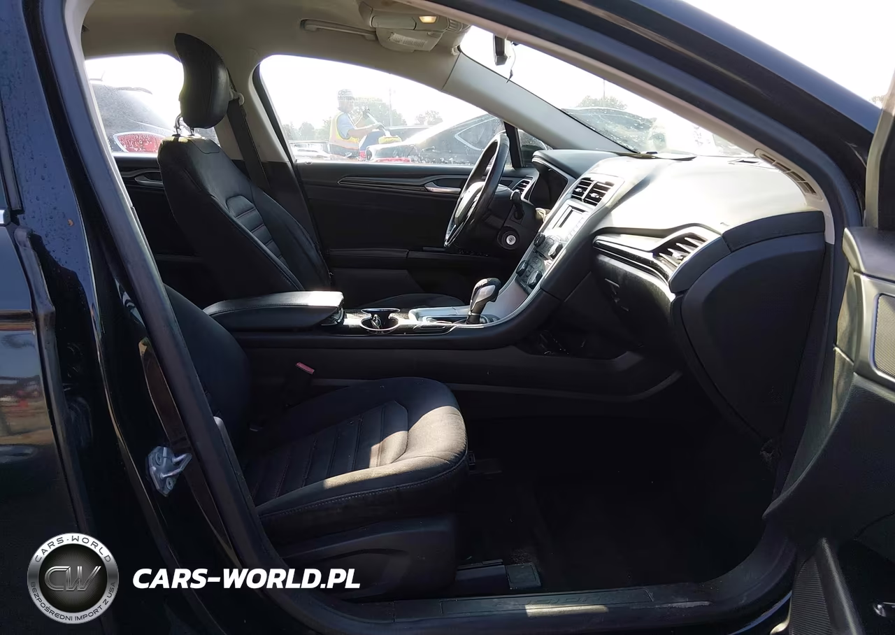 2014 Ford Fusion Se VIN:3FA6P0H77ER315897 - 5