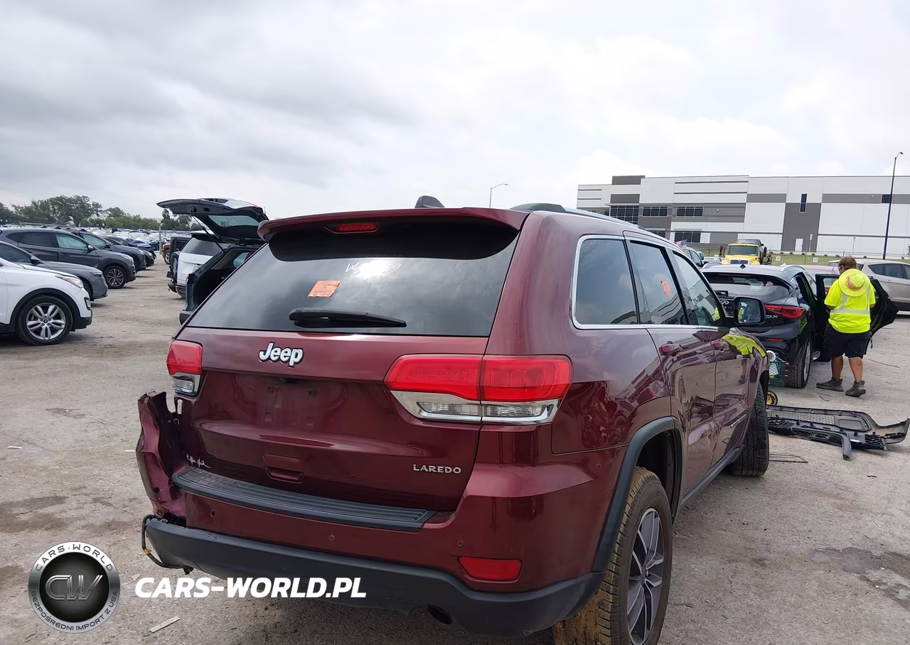 2019 Jeep Grand Cherokee Laredo E 4X2 VIN:1C4RJEAG6KC556540 - 4