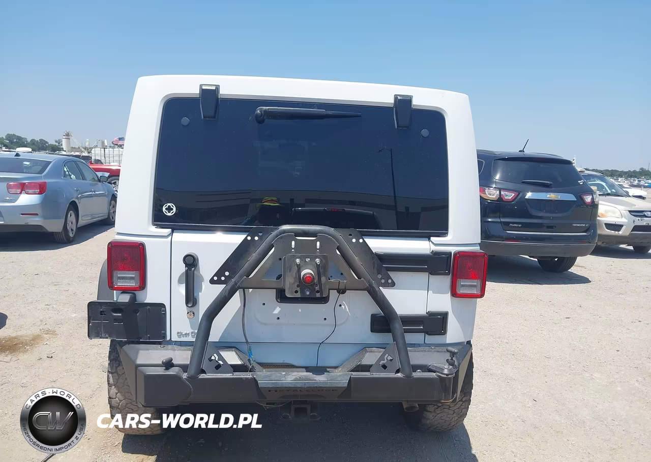 2016 Jeep Wrangler Unlimited Rubicon VIN:1C4HJWFG7GL231946 - 16