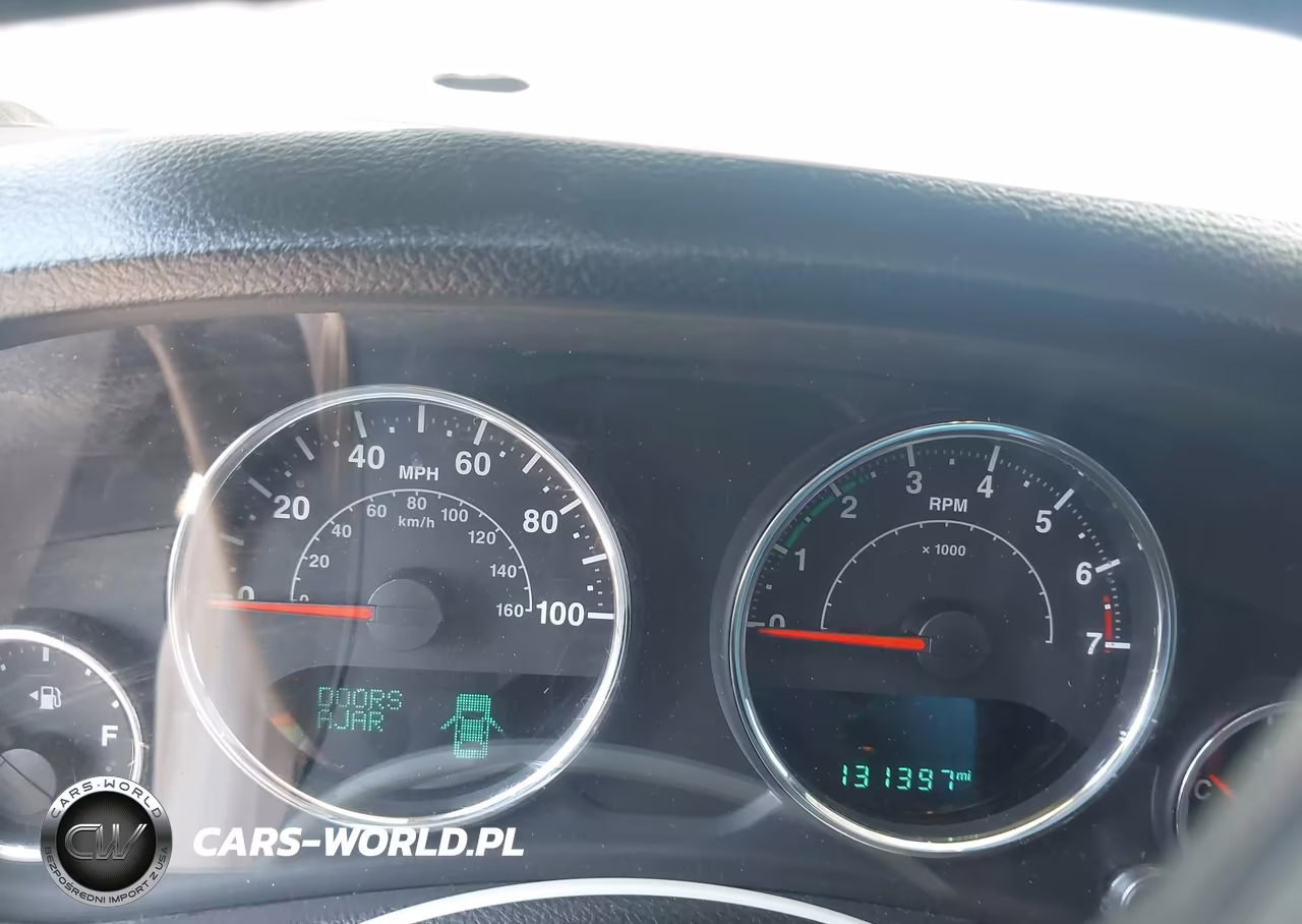 2016 Jeep Wrangler Unlimited Rubicon VIN:1C4HJWFG7GL231946 - 7