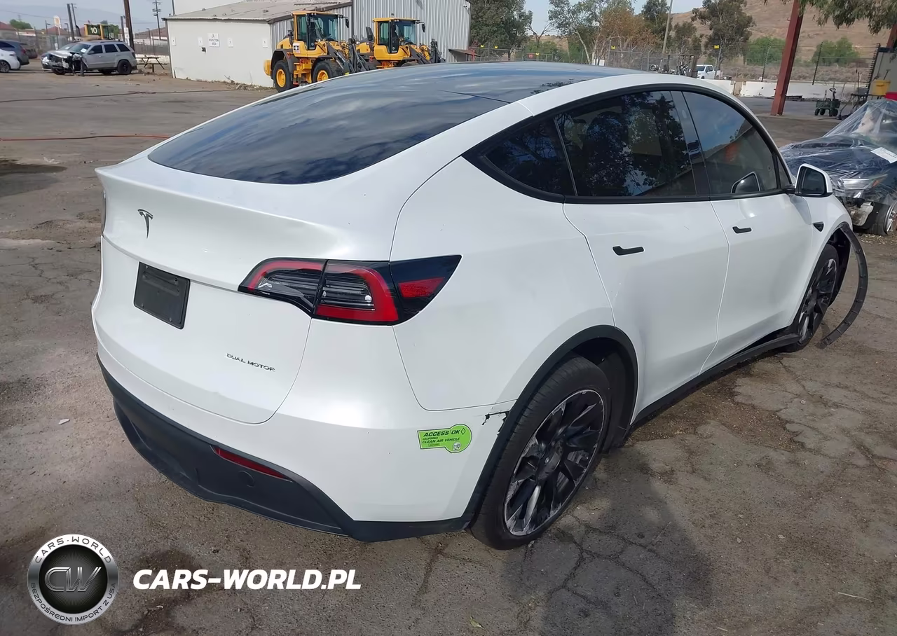 2023 Tesla Model Y Awd-Long Range Dual Motor All-Wheel Drive VIN:7SAYGDEEXPA116702 - 4