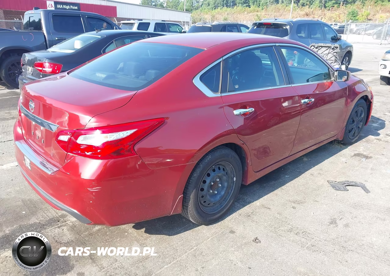 2017 Nissan Altima 2.5 S VIN:1N4AL3AP6HC166936 - 4