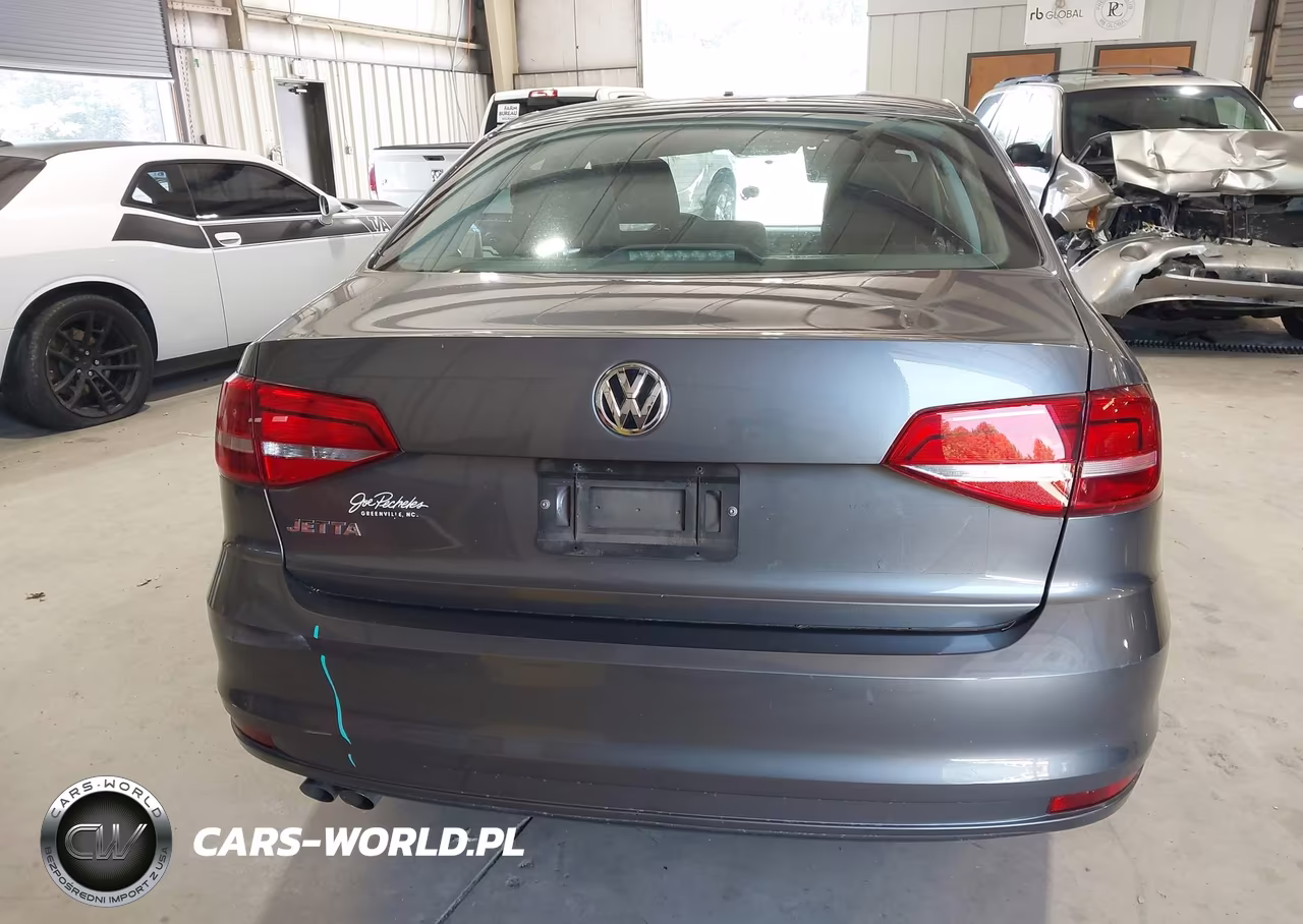 2015 Volkswagen Jetta 2.0L S VIN:3VW2K7AJ1FM402146 - 16