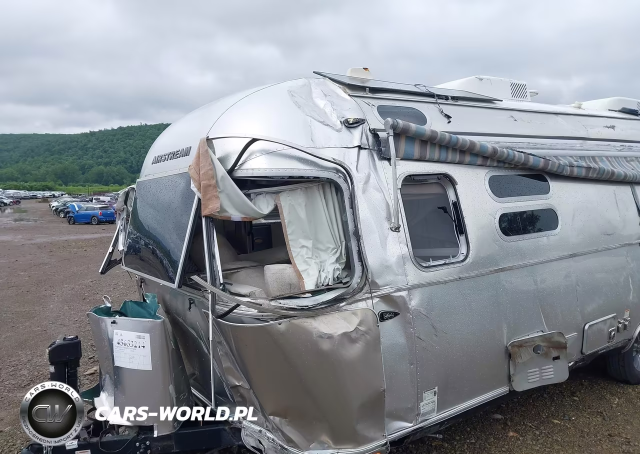2022 Airstream Other VIN:1STJFYM21NJ559329 - 11
