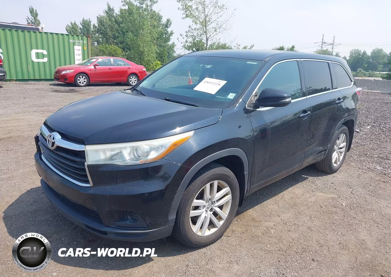 2015 Toyota Highlander Le V6 VIN:5TDBKRFH2FS152646 - 2
