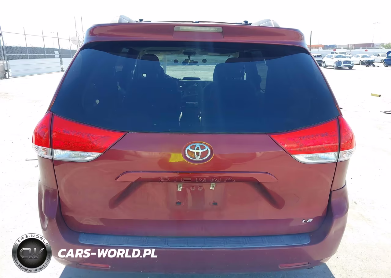 2011 Toyota Sienna Le V6 VIN:5TDKK3DC0BS011024 - 16