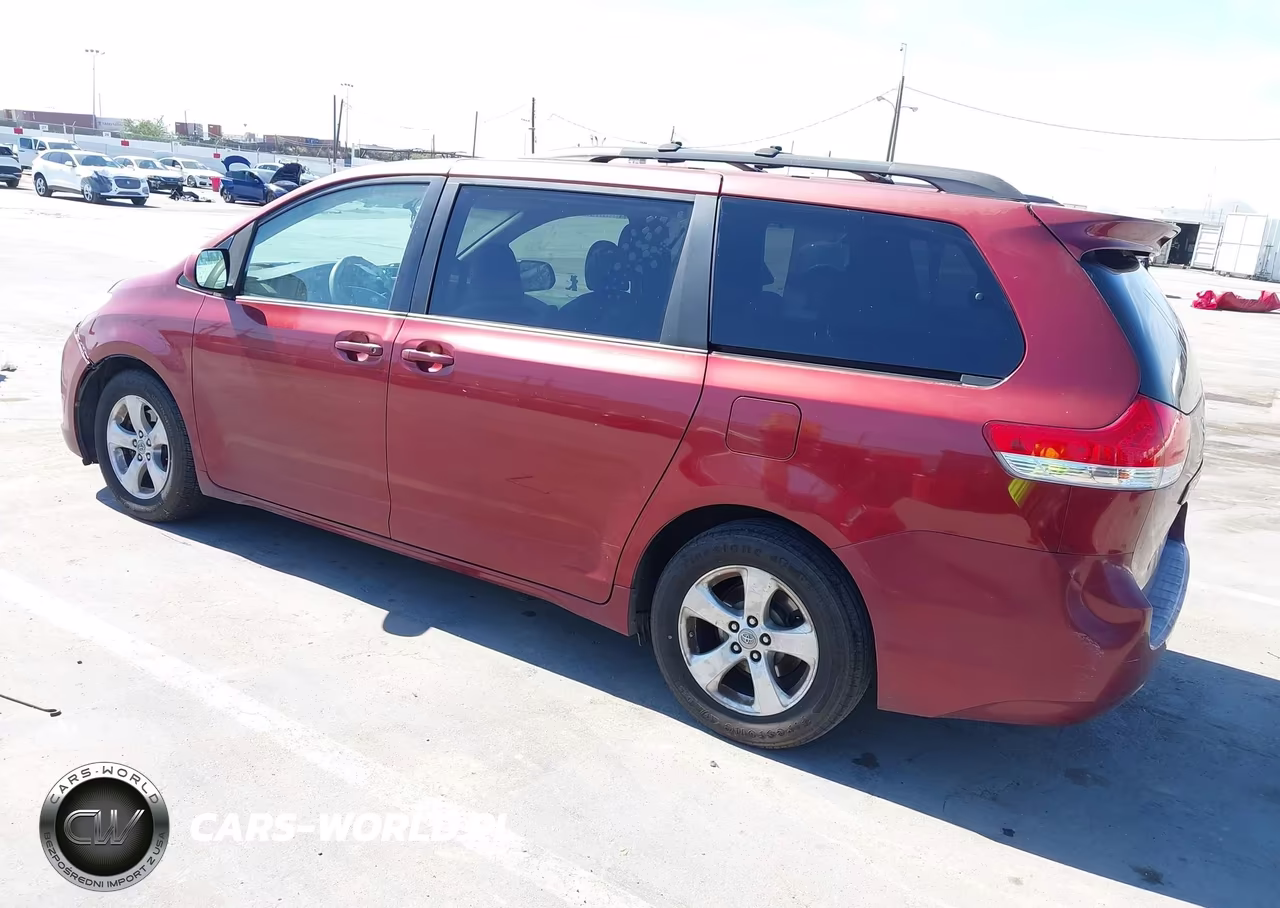 2011 Toyota Sienna Le V6 VIN:5TDKK3DC0BS011024 - 3