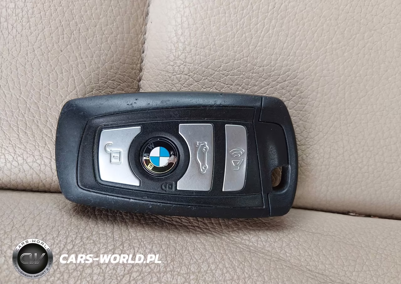 2012 BMW 535I xDrive VIN:WBAFU7C54CDU63803 - 11