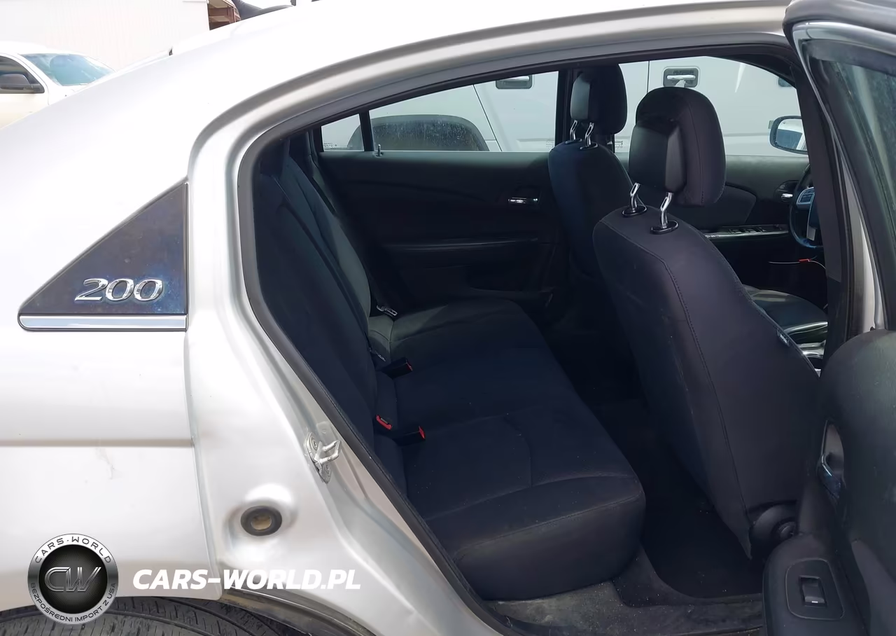 2012 Chrysler 200 Touring VIN:1C3CCBBG8CN258286 - 8