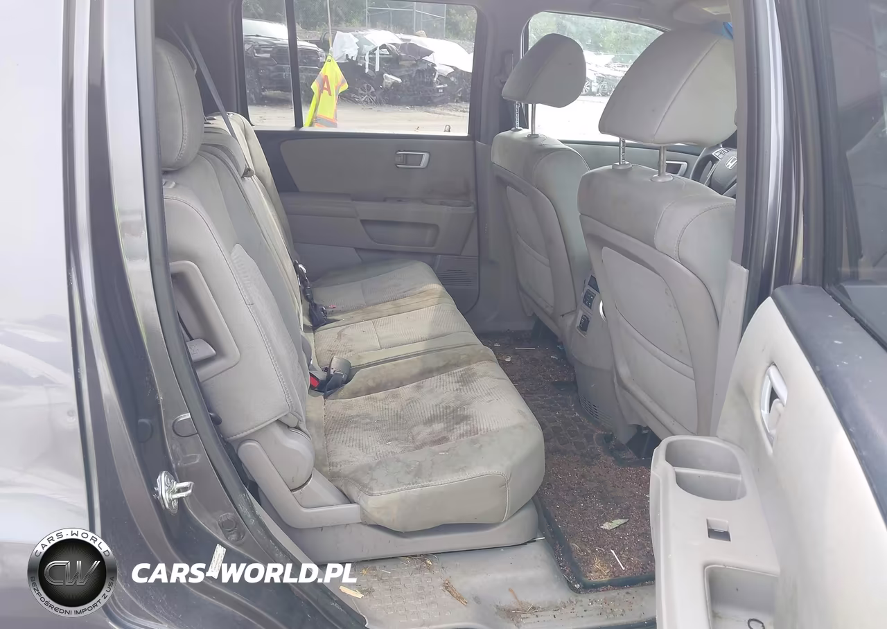 2015 Honda Pilot Lx VIN:5FNYF4H22FB030996 - 8