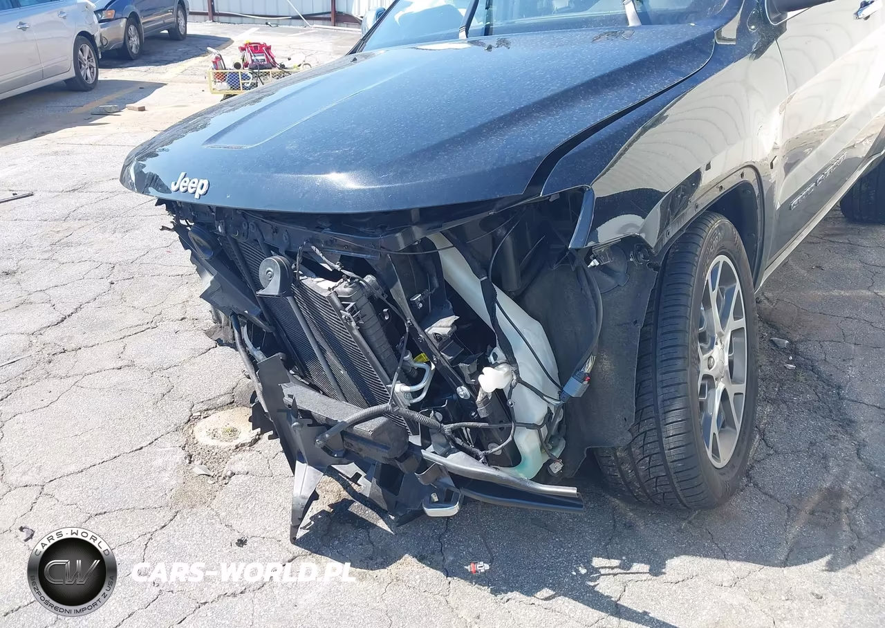 2019 Jeep Grand Cherokee Overland 4X4 VIN:1C4RJFCT8KC641248 - 6