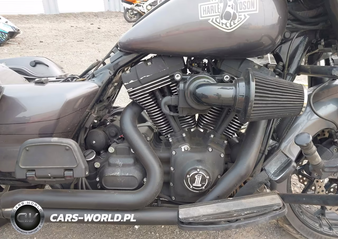 2014 Harley-Davidson Flhxs Street Glide Special VIN:1HD1KRM13EB703088 - 8