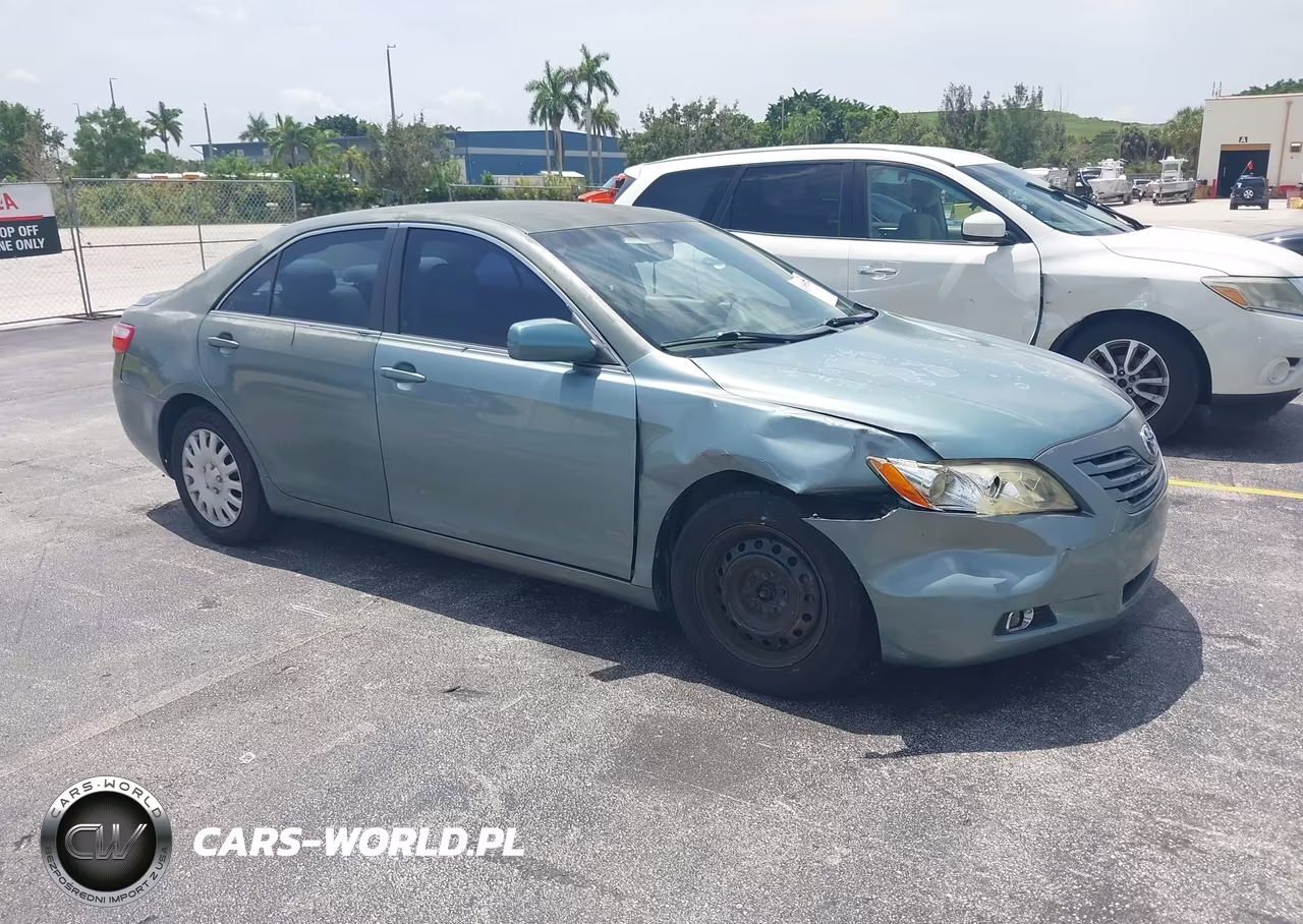 2007 Toyota Camry Le – zdjęcie 1 z 13
