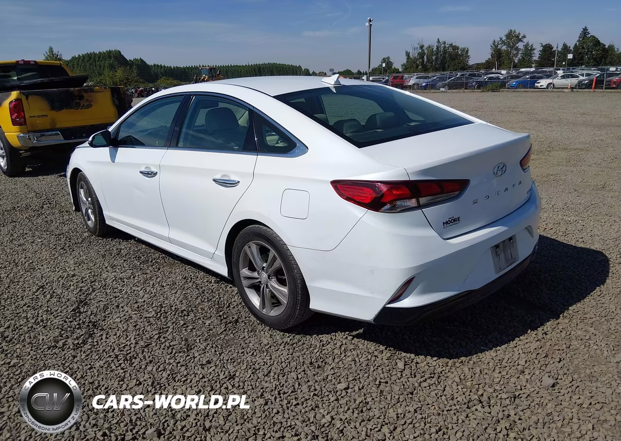 2018 Hyundai Sonata Limited VIN:5NPE34AFXJH705934 - 3