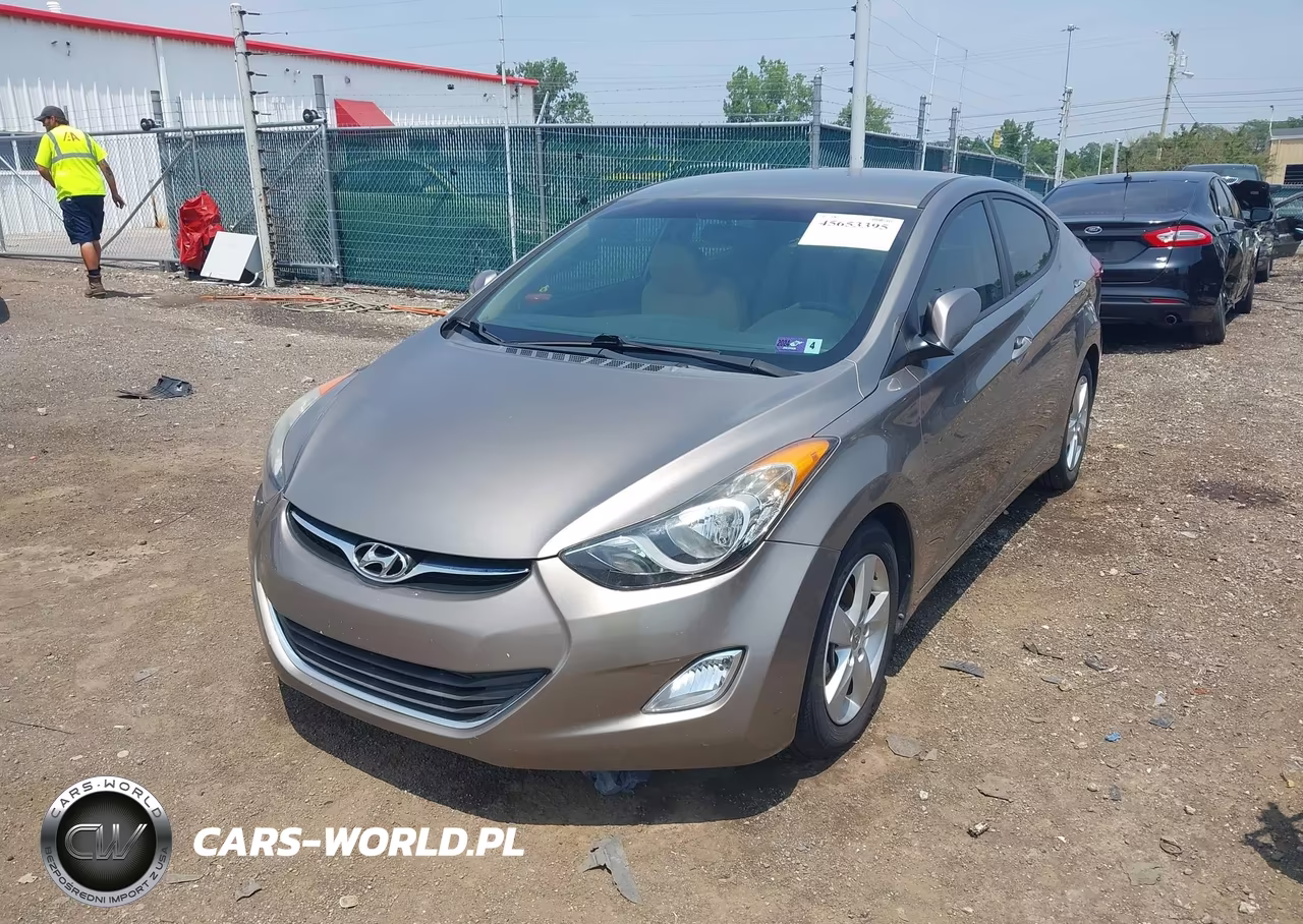 2013 Hyundai Elantra Gls VIN:5NPDH4AE2DH389373 - 12
