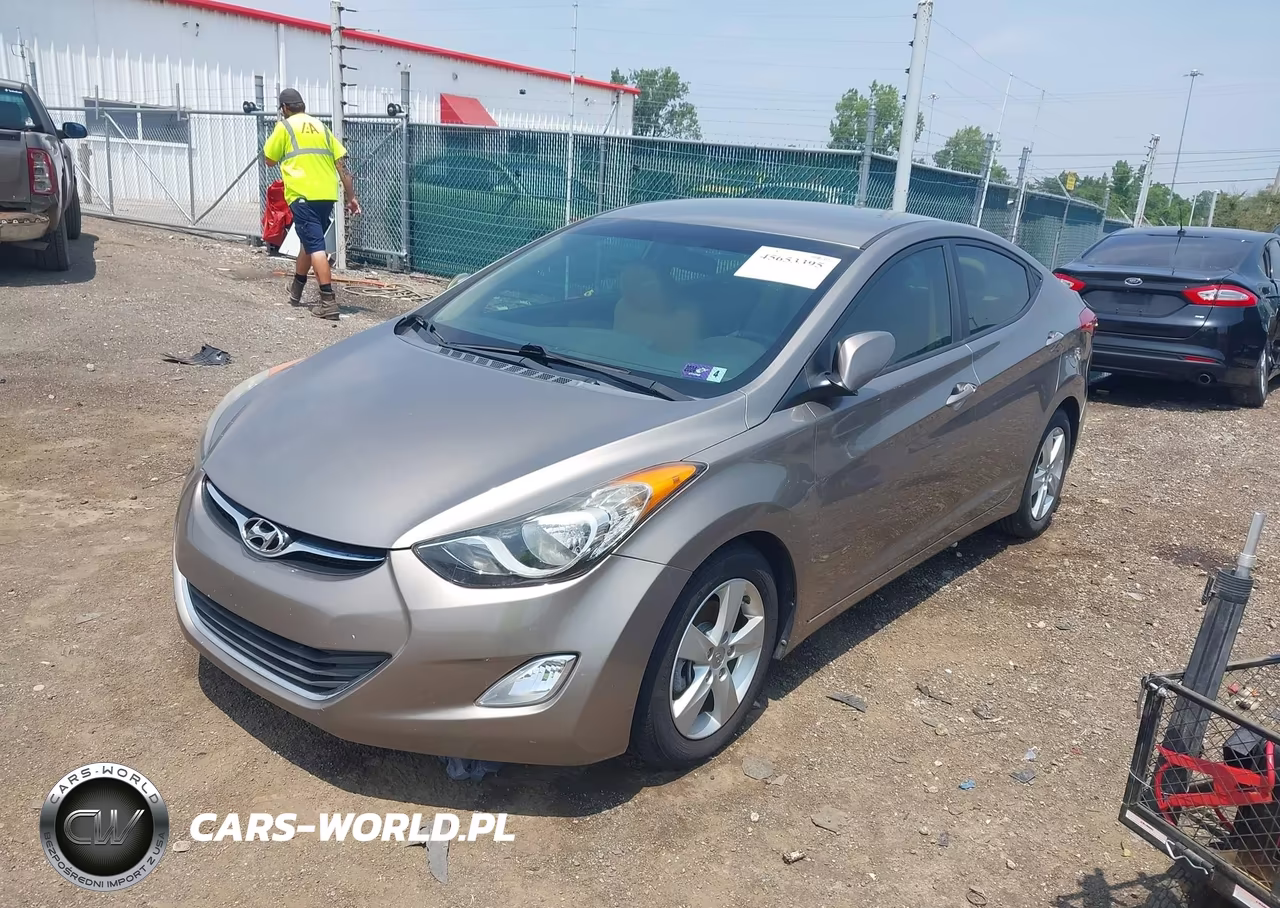 2013 Hyundai Elantra Gls VIN:5NPDH4AE2DH389373 - 2
