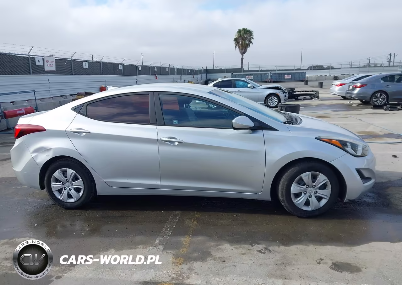 2016 Hyundai Elantra Se VIN:5NPDH4AE9GH789547 - 13