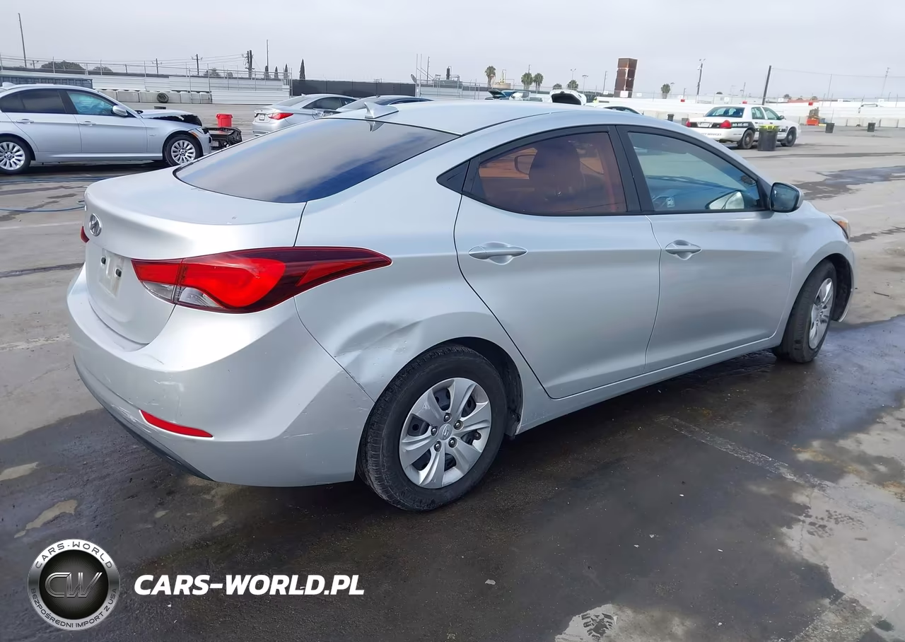 2016 Hyundai Elantra Se VIN:5NPDH4AE9GH789547 - 4