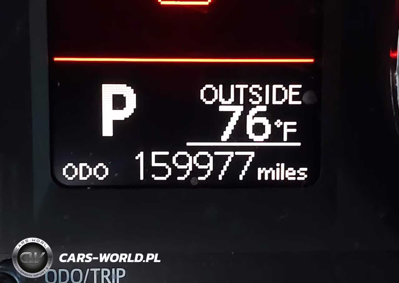 2018 Toyota Corolla Le VIN:5YFBURHE7JP759186 - 15