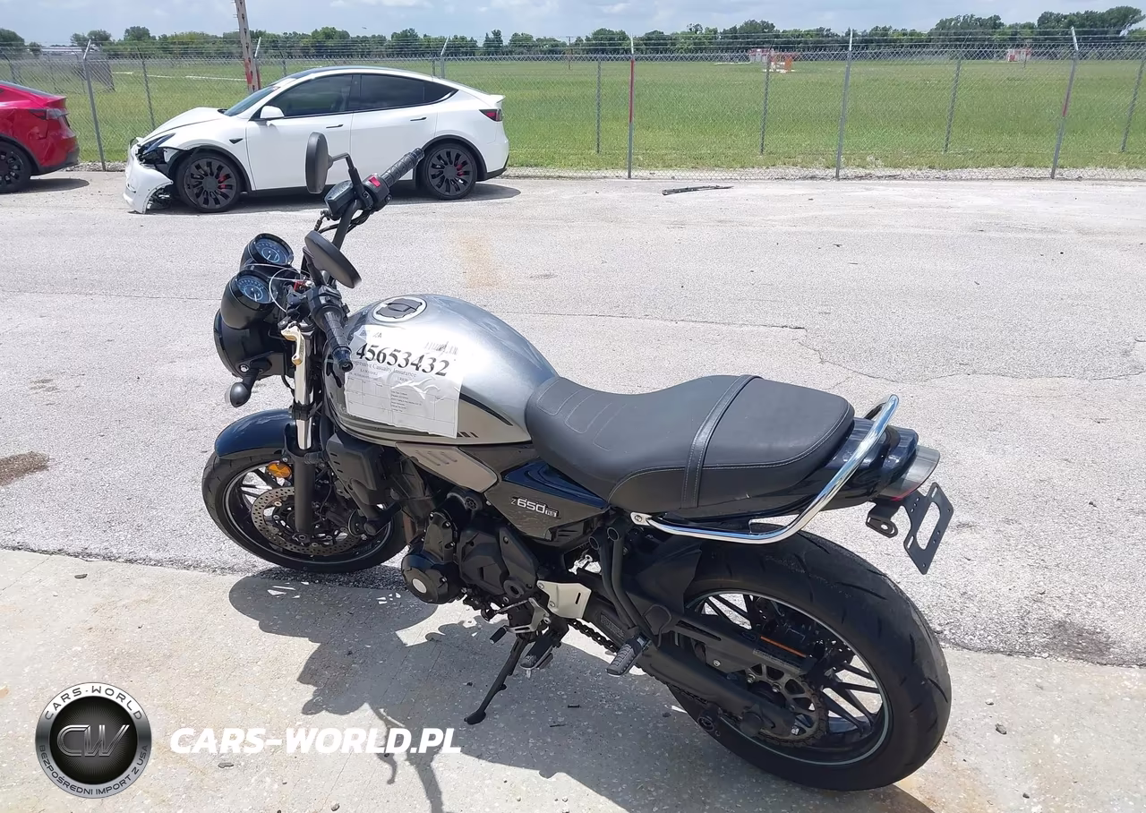 2023 Kawasaki Er650 M VIN:ML5EREM14PDAA9002 - 3