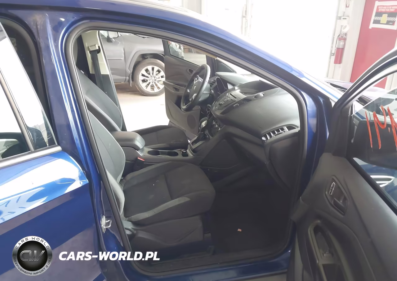 2016 Ford Escape S VIN:1FMCU0F72GUA63590 - 5
