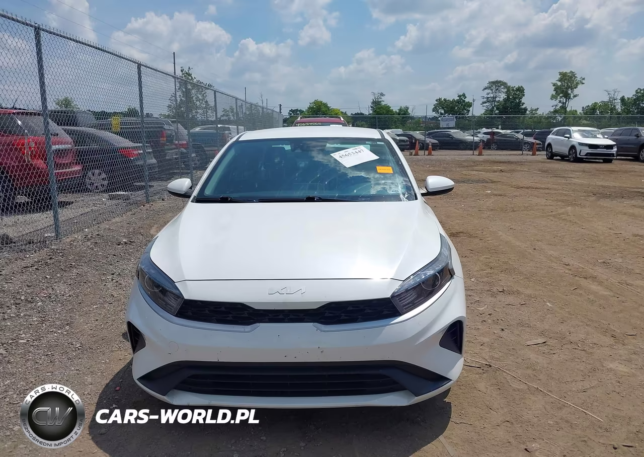 2023 Kia Forte Lxs VIN:3KPF24AD4PE611938 - 13