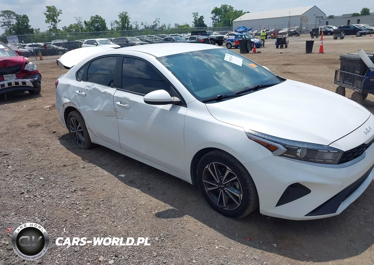 2023 Kia Forte Lxs VIN:3KPF24AD4PE611938 - 14