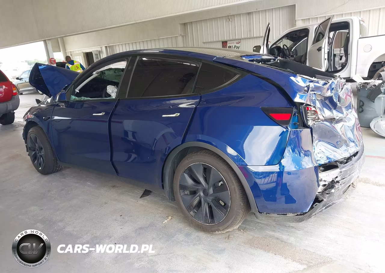 2024 Tesla Model Y Long Range Dual Motor All-Wheel Drive VIN:7SAYGAEE5RF201497 - 3
