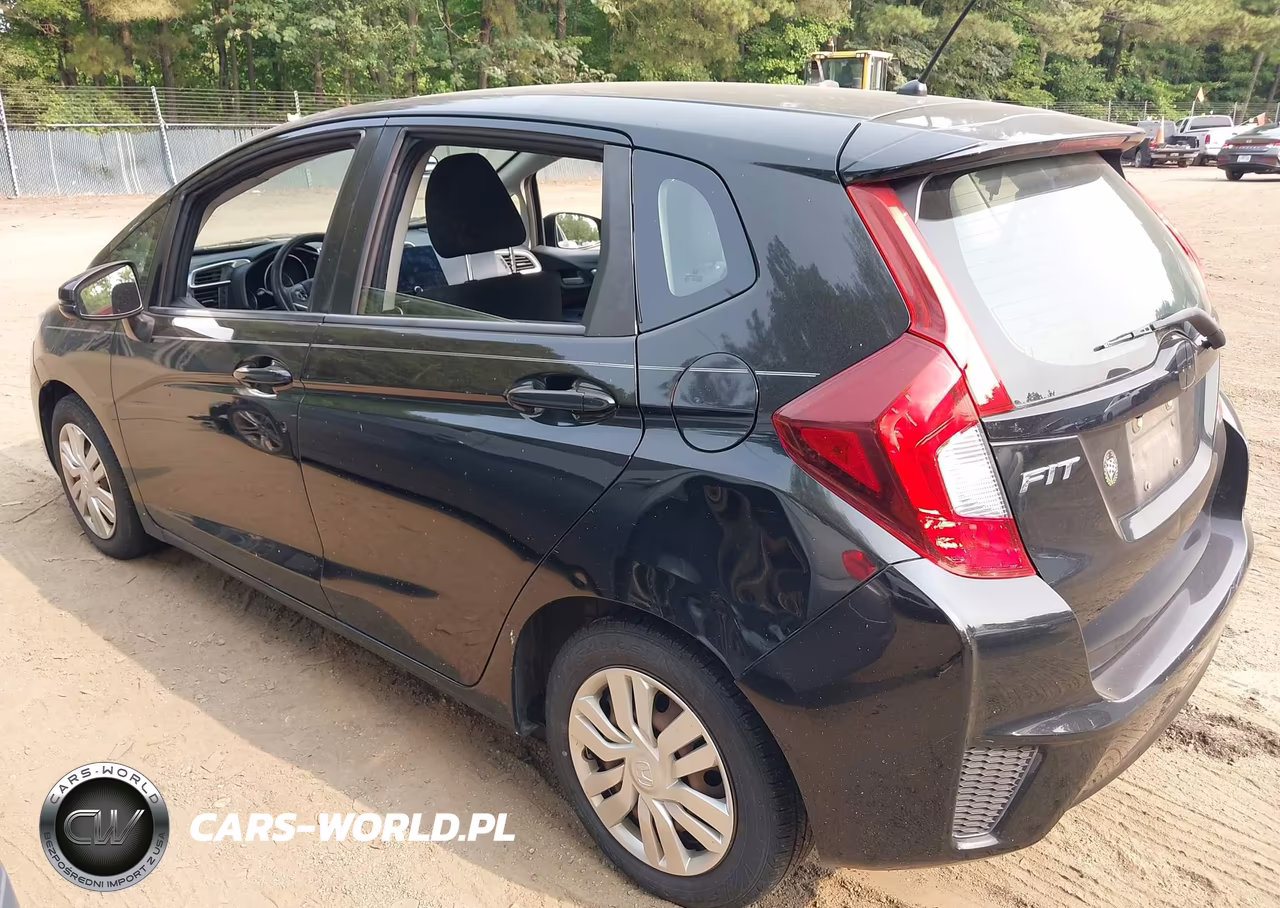 2015 Honda Fit Lx VIN:3HGGK5G55FM750234 - 3