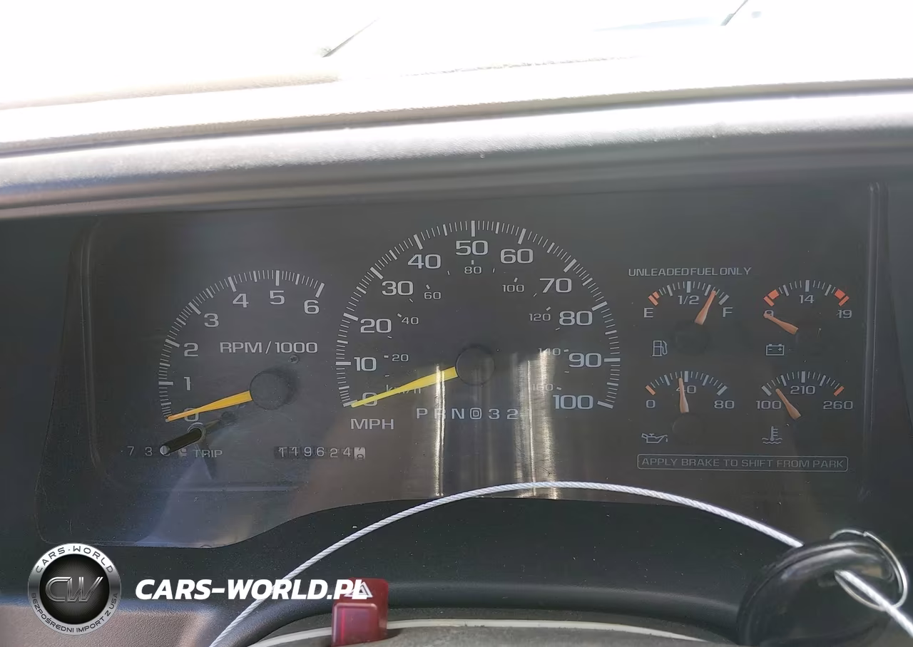 1999 Chevrolet Suburban K1500 VIN:1GNFK16R6XJ480248 - 7