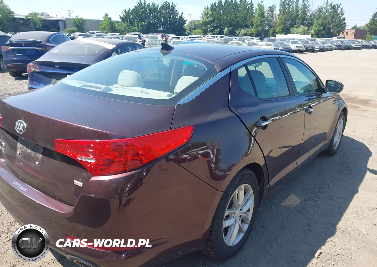 2013 Kia Optima Lx VIN:5XXGM4A73DG136763 - 4